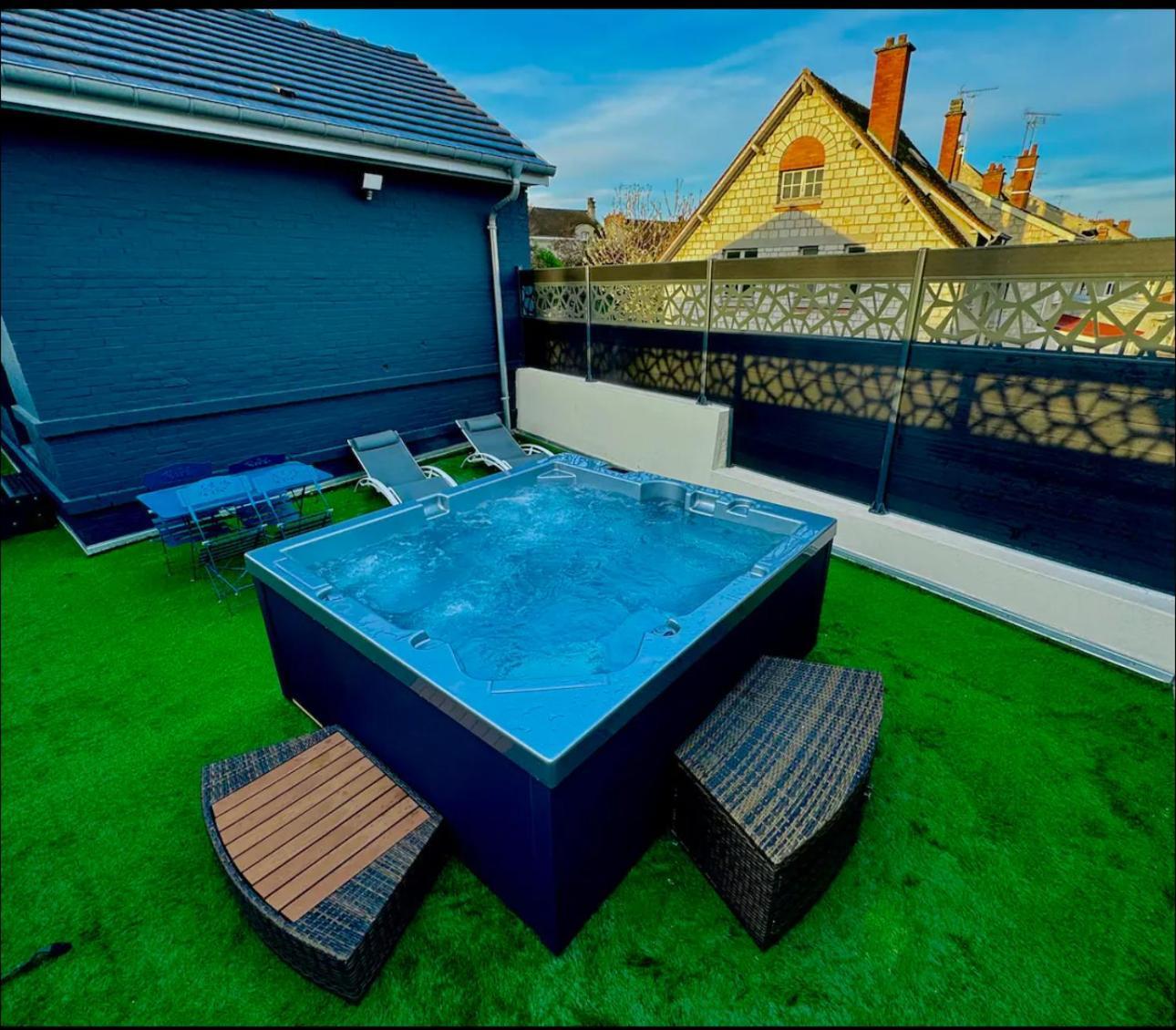 La Maison Du Faubourg Jacuzzi Vitry-le-François Exterior foto